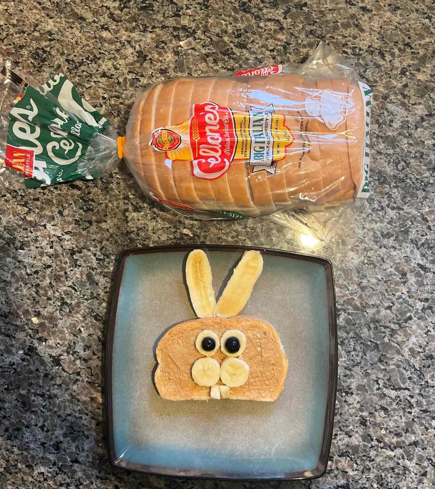 Bread that looks like a rabbit